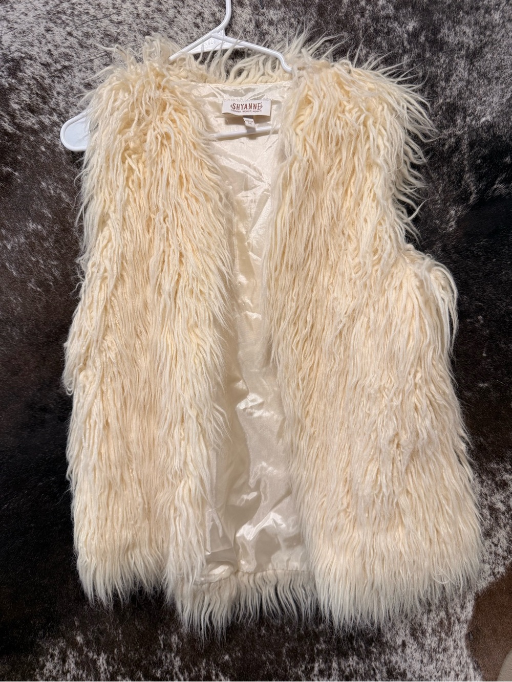 Shyanne Cream Fuzzy Faux Fur Vest